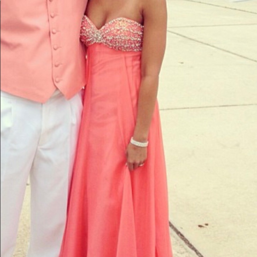 Coral prom dress!!! Worn once. Beautiful
